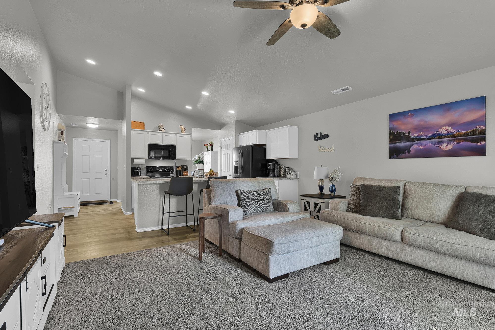 8293 E Copenhaver St, Nampa, Idaho 83687, 3 Bedrooms, 2 Bathrooms, Residential For Sale, Price $400,000, 98991607