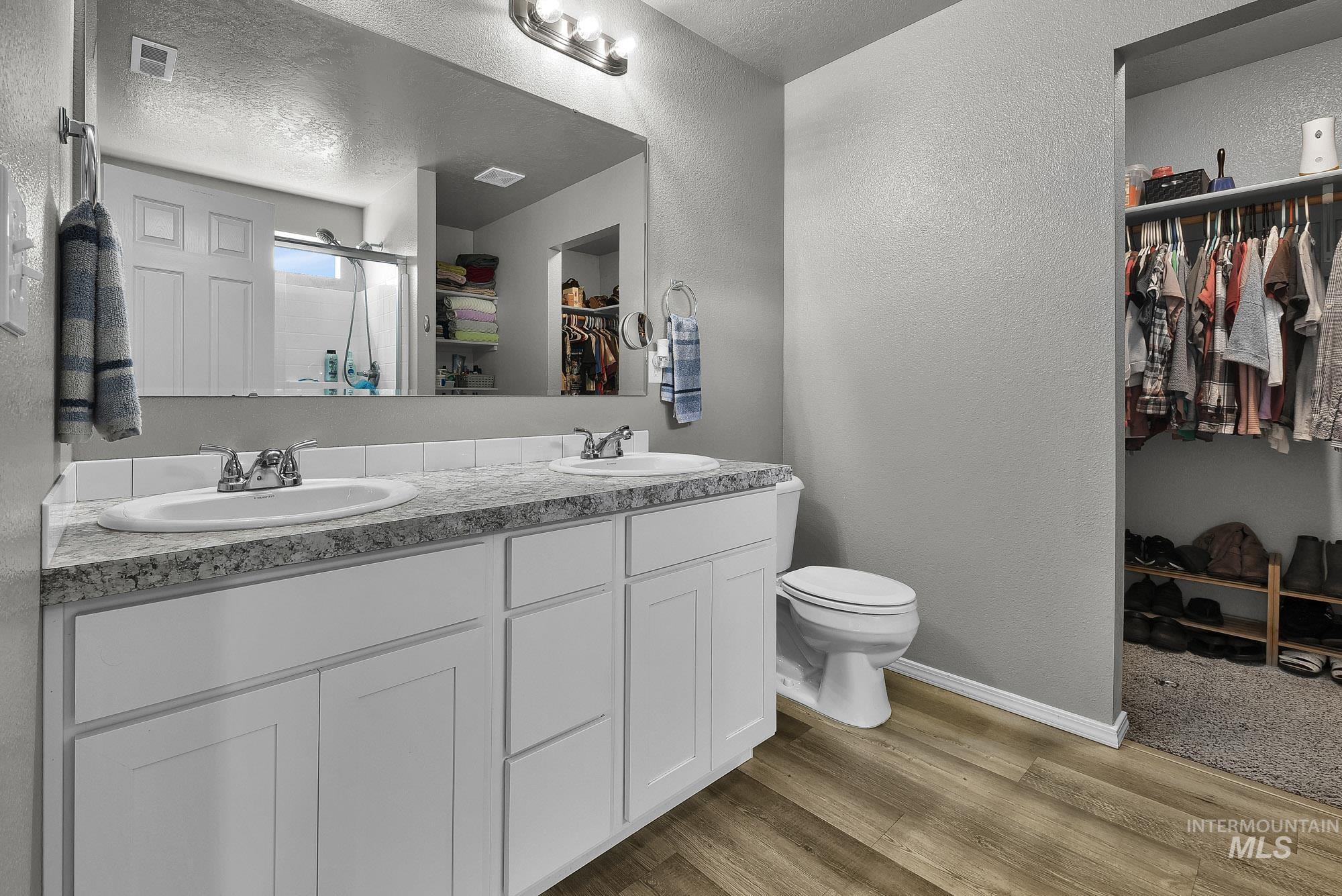 8293 E Copenhaver St, Nampa, Idaho 83687, 3 Bedrooms, 2 Bathrooms, Residential For Sale, Price $400,000, 98991607