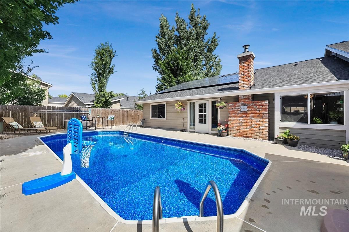 171 E Northview Dr, Eagle, Idaho 83616, 6 Bedrooms, 4 Bathrooms, Residential For Sale, Price $714,990,MLS 98991609