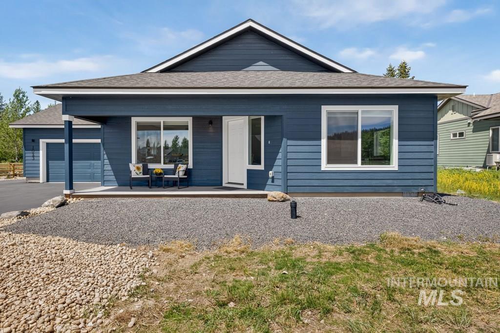 1023 Kaitlyn Loop, McCall, Idaho 83638, 3 Bedrooms, 2 Bathrooms, Residential For Sale, Price $749,000,MLS 98991611