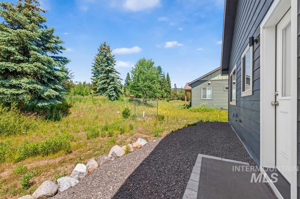 1023 Kaitlyn Loop, McCall, Idaho 83638, 3 Bedrooms, 2 Bathrooms, Residential For Sale, Price $749,000,MLS 98991611