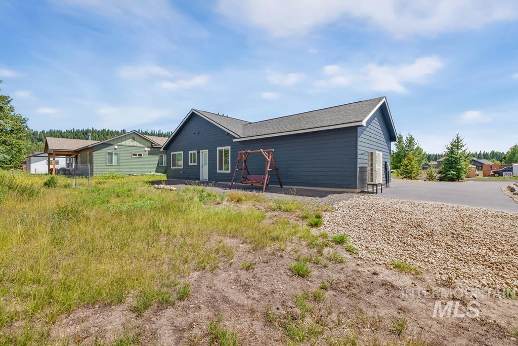 1023 Kaitlyn Loop, McCall, Idaho 83638, 3 Bedrooms, 2 Bathrooms, Residential For Sale, Price $749,000,MLS 98991611