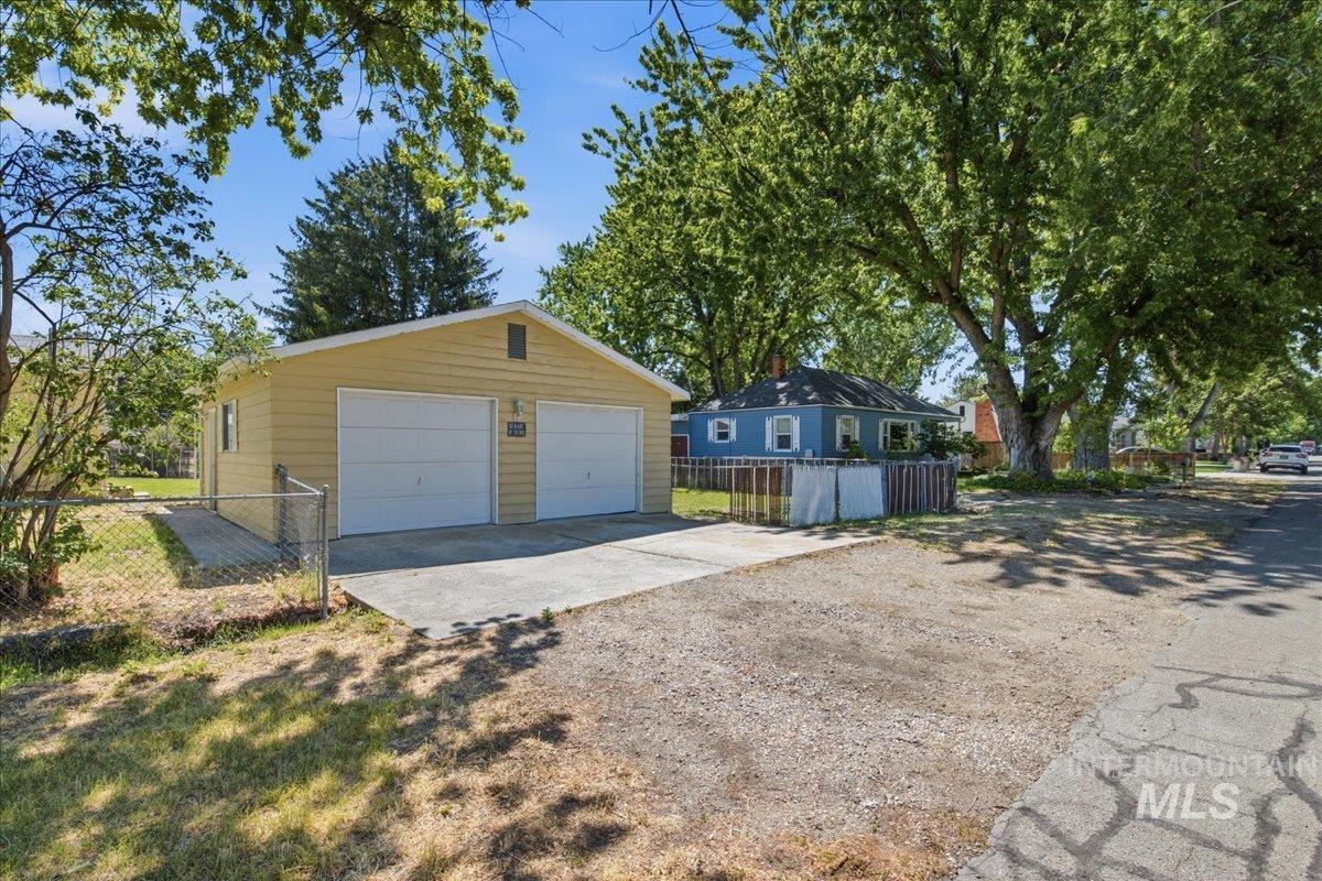 5519 W Grover Street, Boise, Idaho 83705, 3 Bedrooms, 1 Bathroom, Residential For Sale, Price $424,000,MLS 98991613