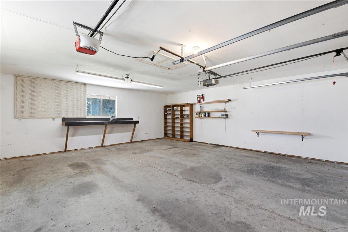 5519 W Grover Street, Boise, Idaho 83705, 3 Bedrooms, 1 Bathroom, Residential For Sale, Price $424,000,MLS 98991613