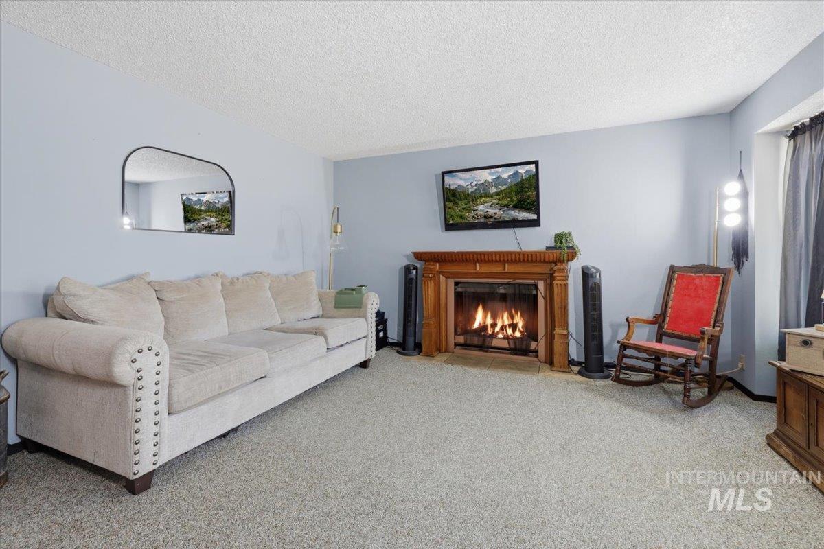 8734 Austin, Garden City, Idaho 83714, 3 Bedrooms, 1 Bathroom, Residential For Sale, Price $390,000,MLS 98991615