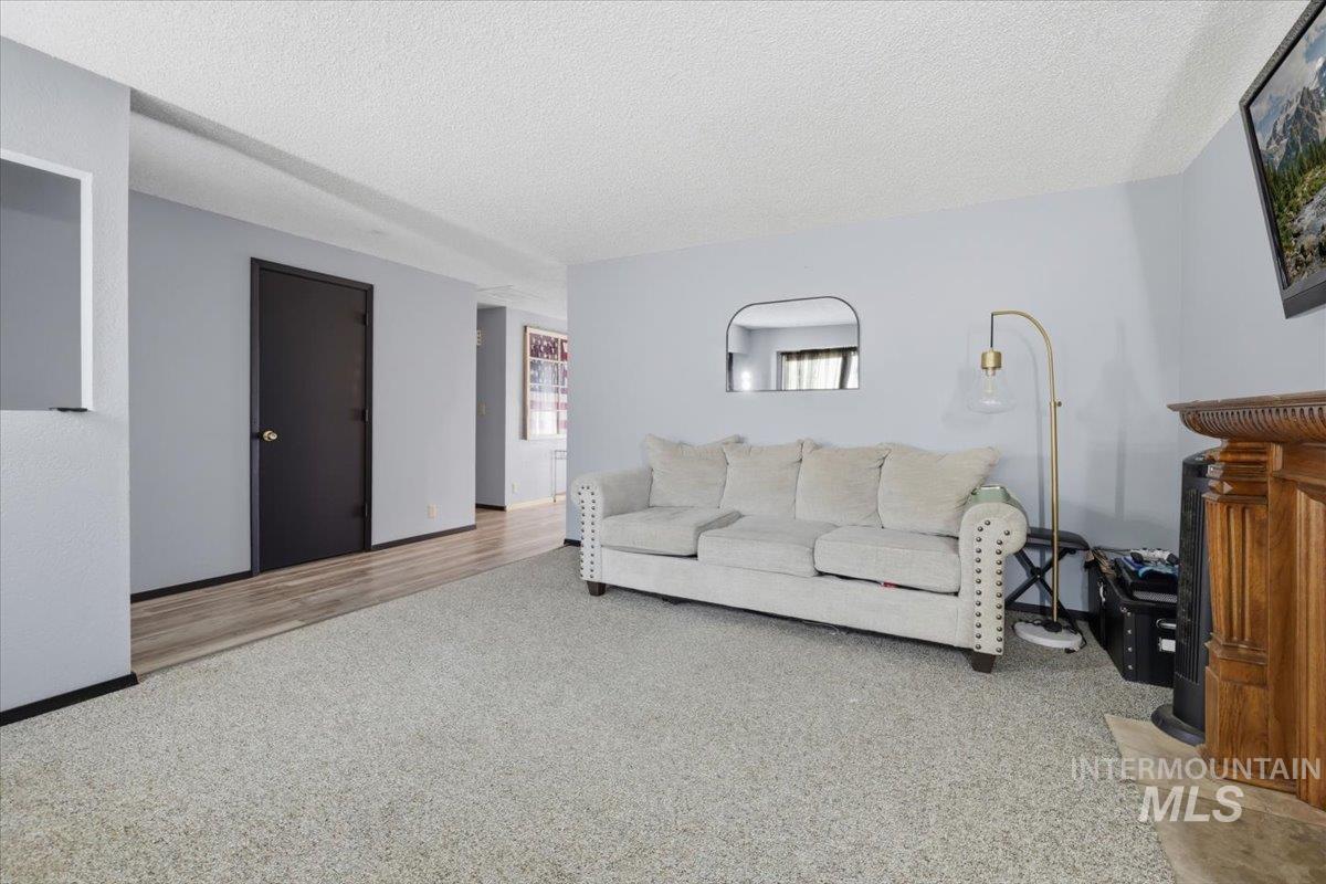 8734 Austin, Garden City, Idaho 83714, 3 Bedrooms, 1 Bathroom, Residential For Sale, Price $390,000,MLS 98991615