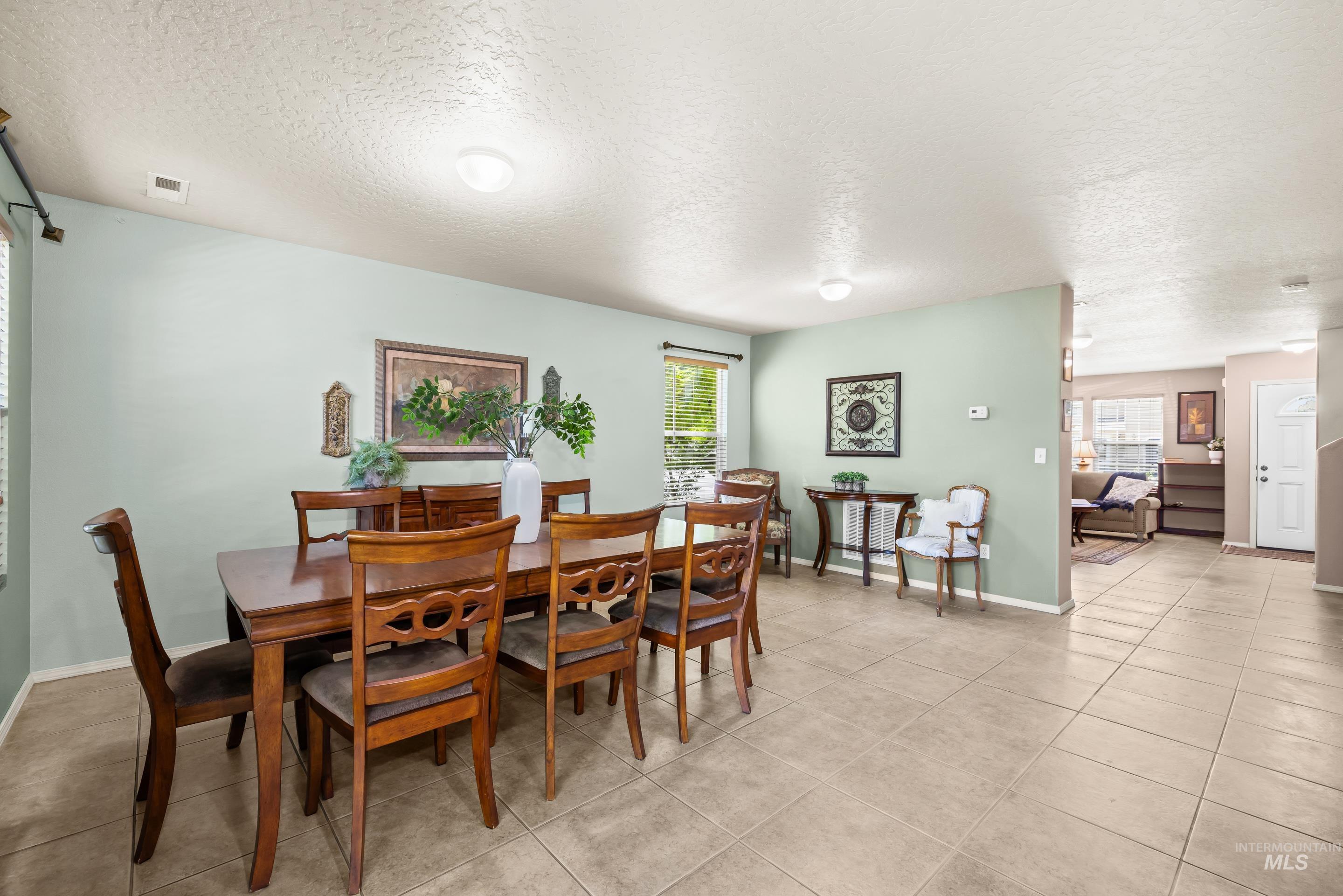 3209 Central Park Ct, Caldwell, Idaho 83605, 3 Bedrooms, 2.5 Bathrooms, Residential For Sale, Price $395,000,MLS 98991617