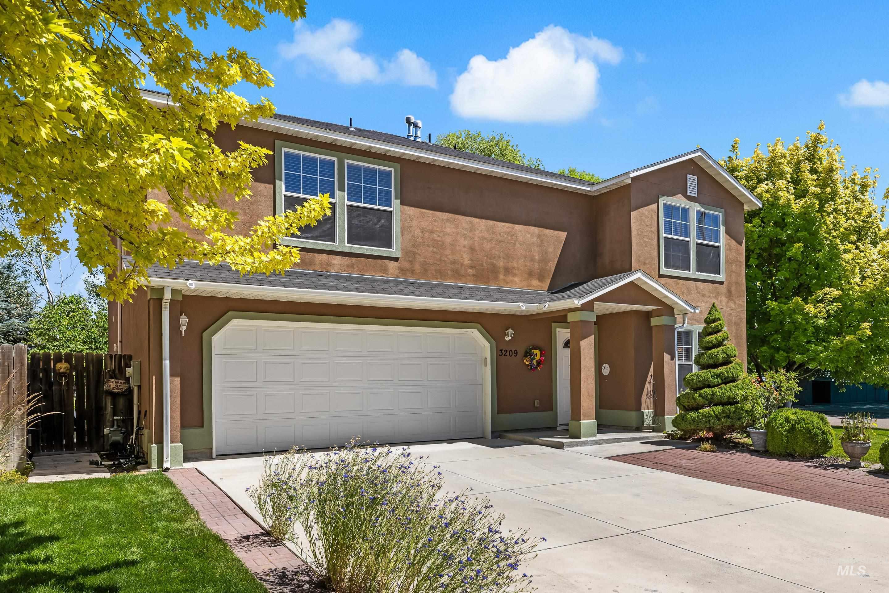3209 Central Park Ct, Caldwell, Idaho 83605, 3 Bedrooms, 2.5 Bathrooms, Residential For Sale, Price $395,000,MLS 98991617