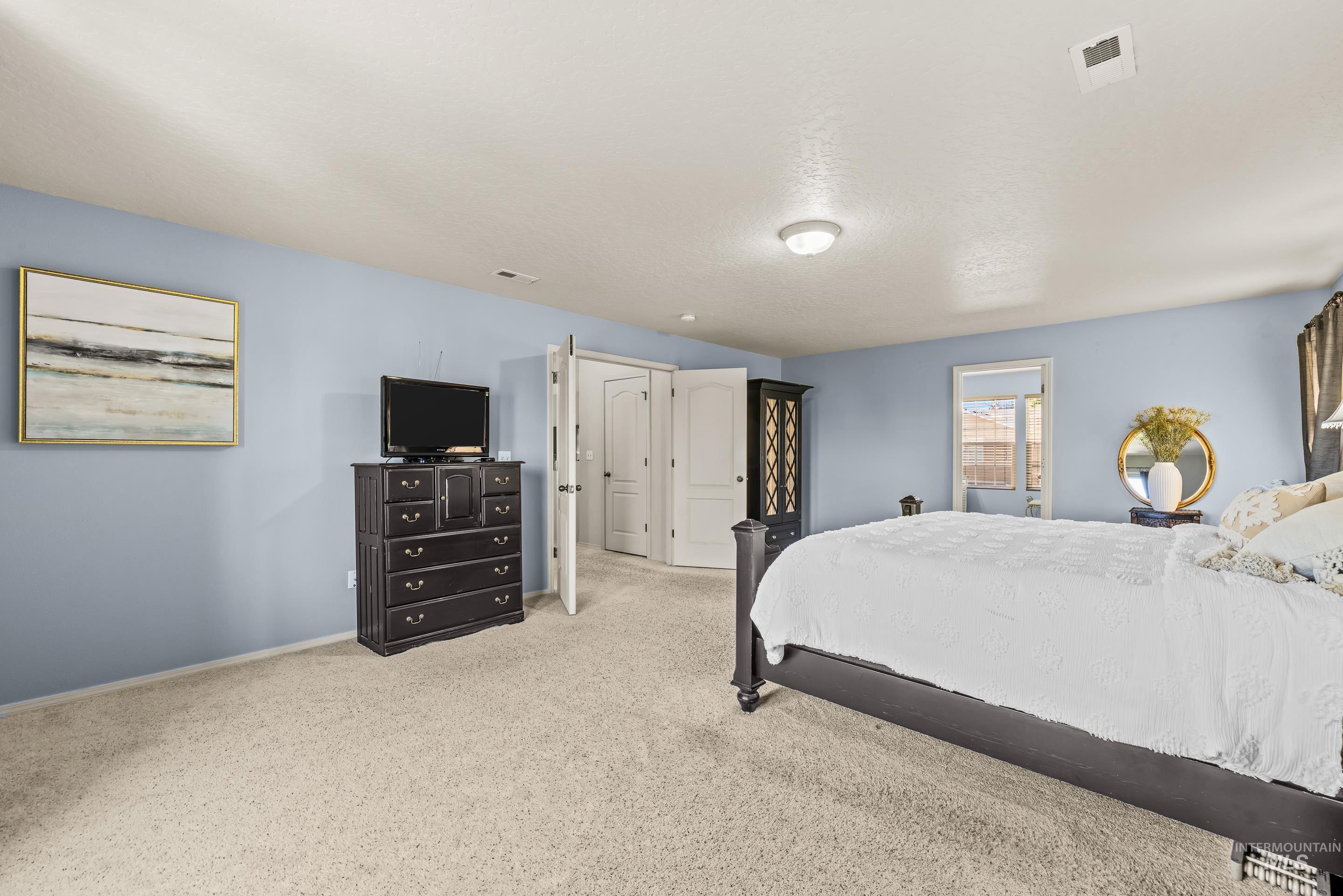 3209 Central Park Ct, Caldwell, Idaho 83605, 3 Bedrooms, 2.5 Bathrooms, Residential For Sale, Price $395,000,MLS 98991617