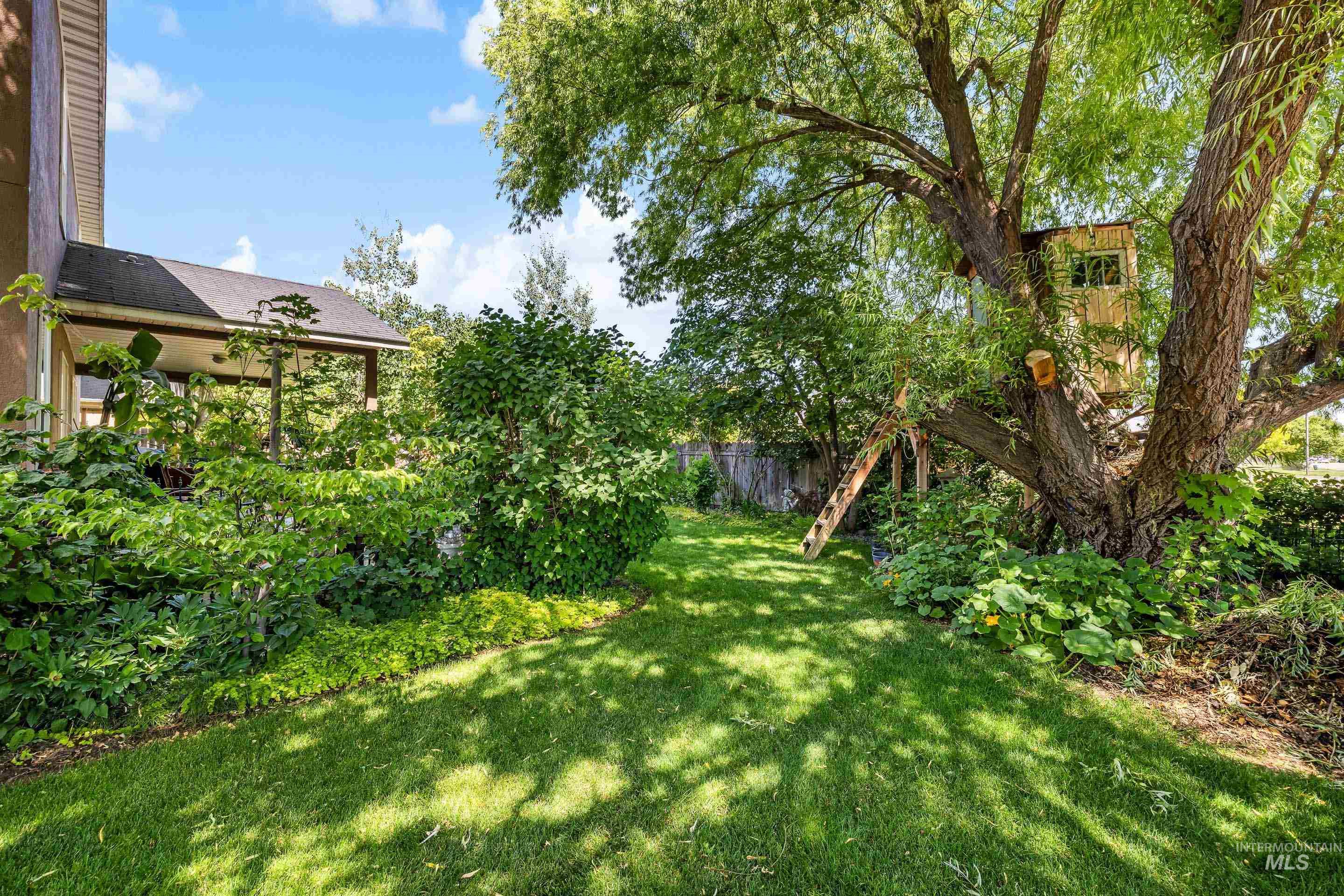 3209 Central Park Ct, Caldwell, Idaho 83605, 3 Bedrooms, 2.5 Bathrooms, Residential For Sale, Price $395,000,MLS 98991617