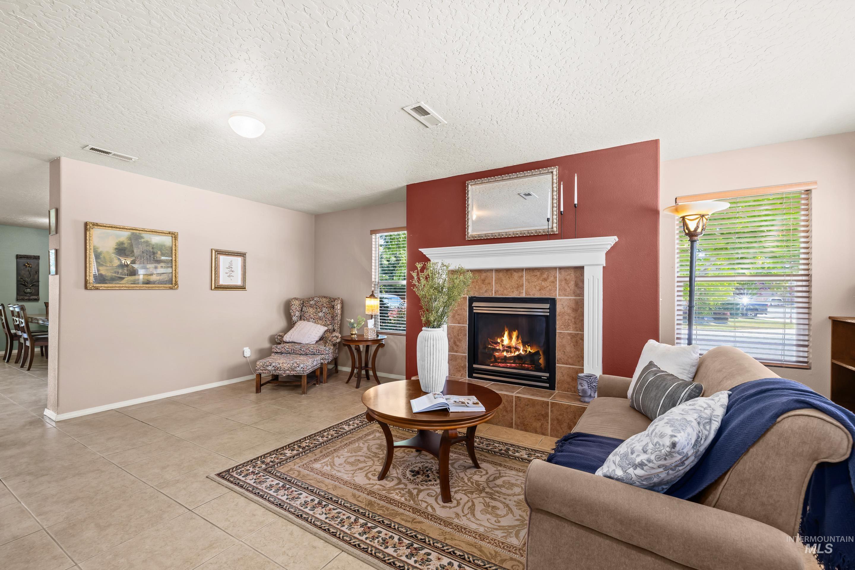 3209 Central Park Ct, Caldwell, Idaho 83605, 3 Bedrooms, 2.5 Bathrooms, Residential For Sale, Price $395,000,MLS 98991617