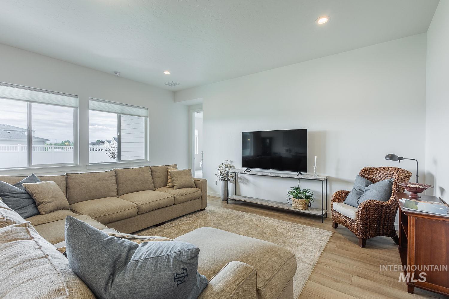 14715 Port Royal St, Caldwell, Idaho 83607, 3 Bedrooms, 2.5 Bathrooms, Residential For Sale, Price $569,900,MLS 98991618