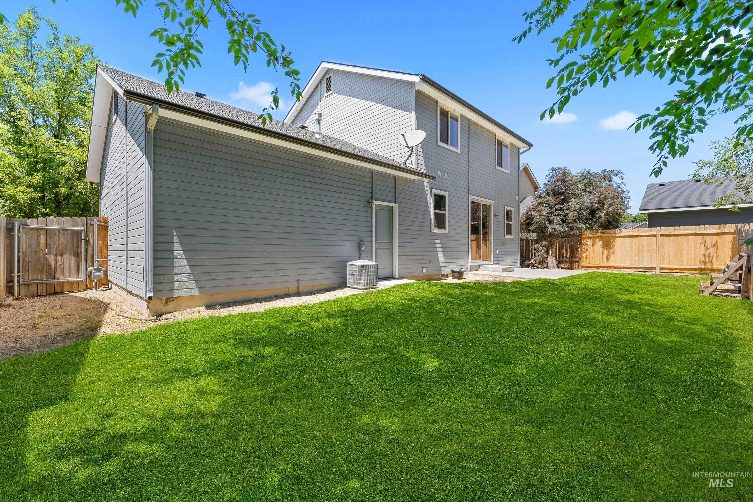 3124 S Skene Ave, Boise, Idaho 83705, 3 Bedrooms, 2.5 Bathrooms, Residential For Sale, Price $499,000,MLS 98991619