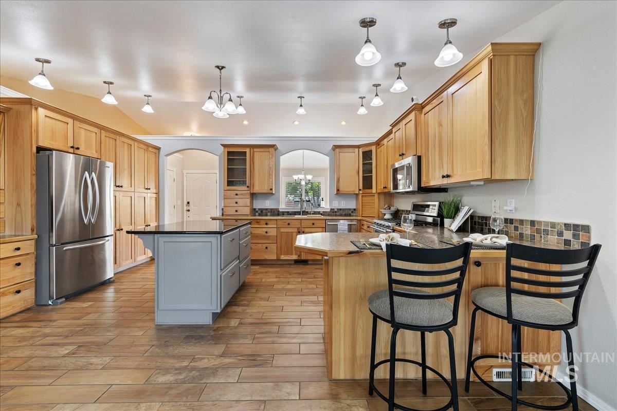 716 Teton Dr., Nampa, Idaho 83686, 3 Bedrooms, 2 Bathrooms, Residential For Sale, Price $399,000,MLS 98991620