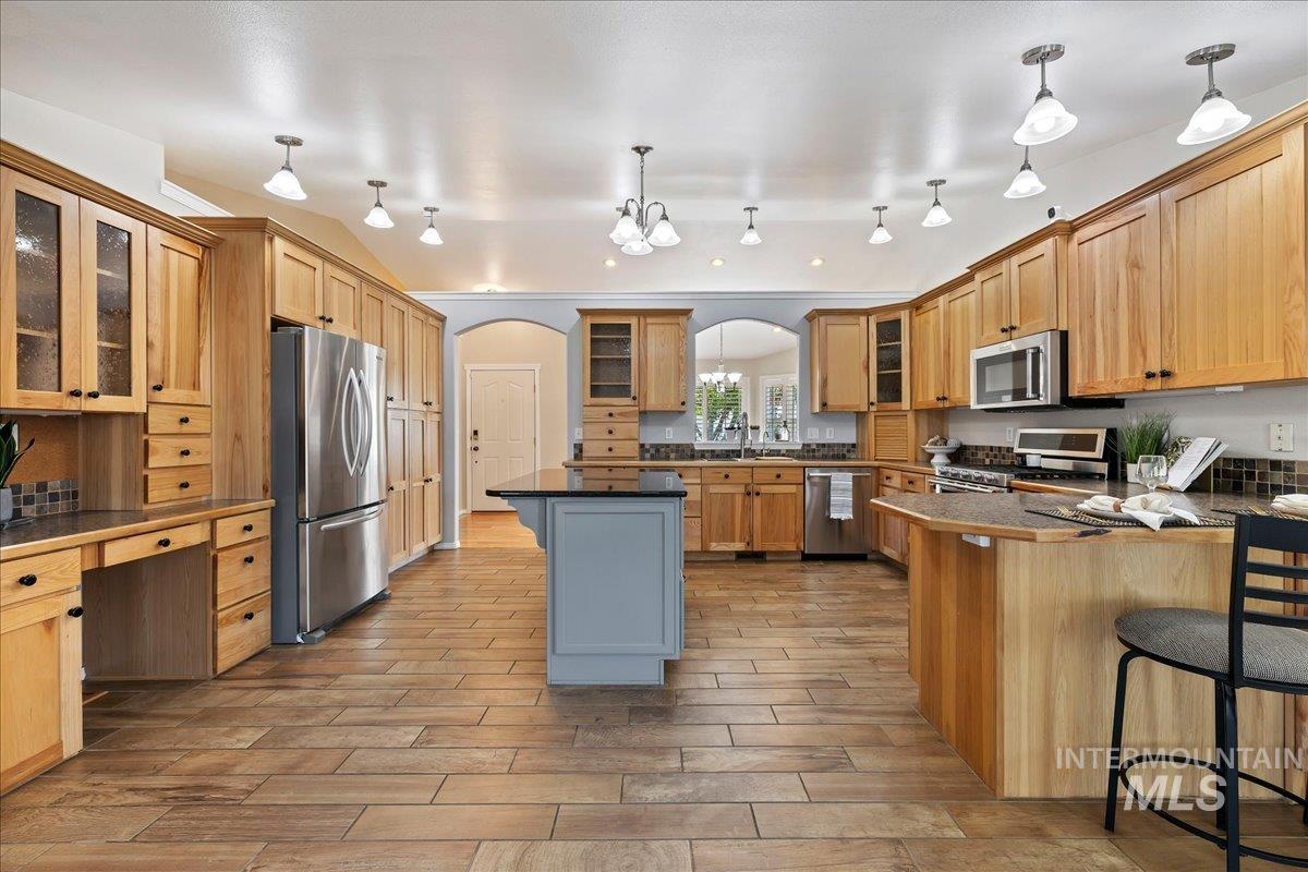 716 Teton Dr., Nampa, Idaho 83686, 3 Bedrooms, 2 Bathrooms, Residential For Sale, Price $399,000,MLS 98991620