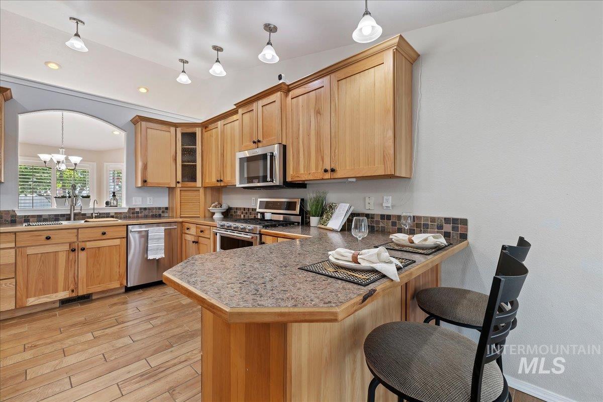 716 Teton Dr., Nampa, Idaho 83686, 3 Bedrooms, 2 Bathrooms, Residential For Sale, Price $399,000,MLS 98991620