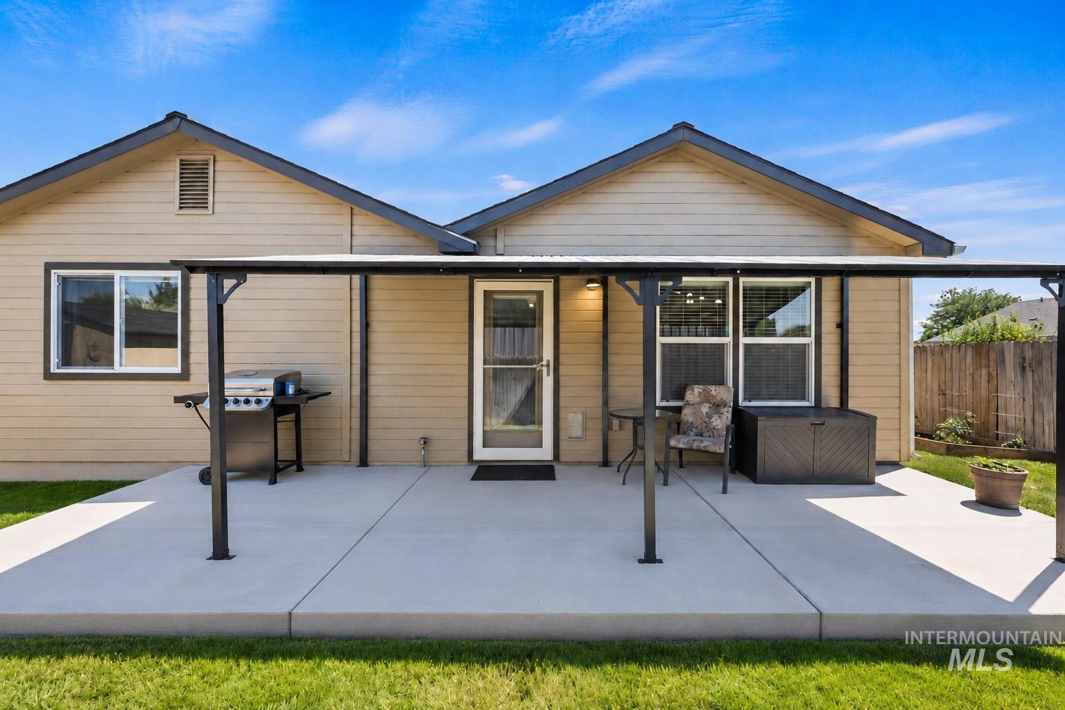 716 Teton Dr., Nampa, Idaho 83686, 3 Bedrooms, 2 Bathrooms, Residential For Sale, Price $399,000,MLS 98991620