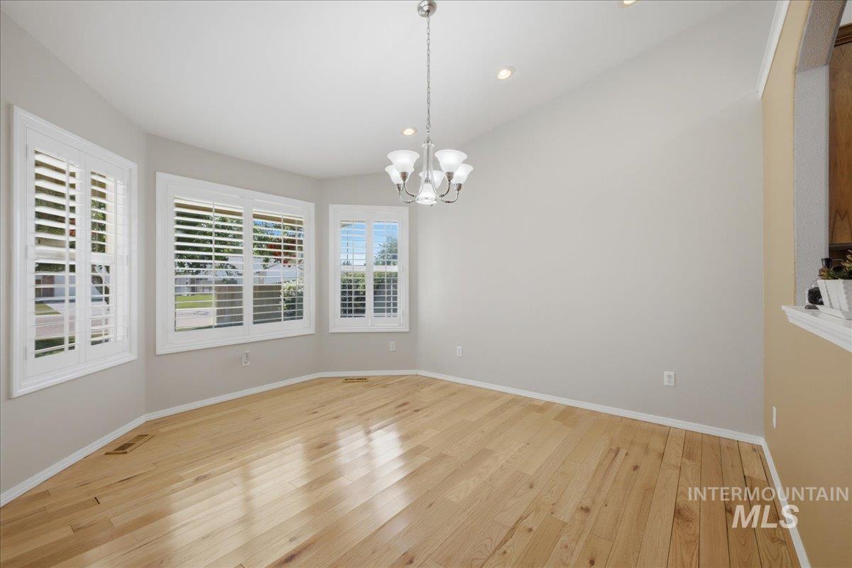 716 Teton Dr., Nampa, Idaho 83686, 3 Bedrooms, 2 Bathrooms, Residential For Sale, Price $399,000,MLS 98991620