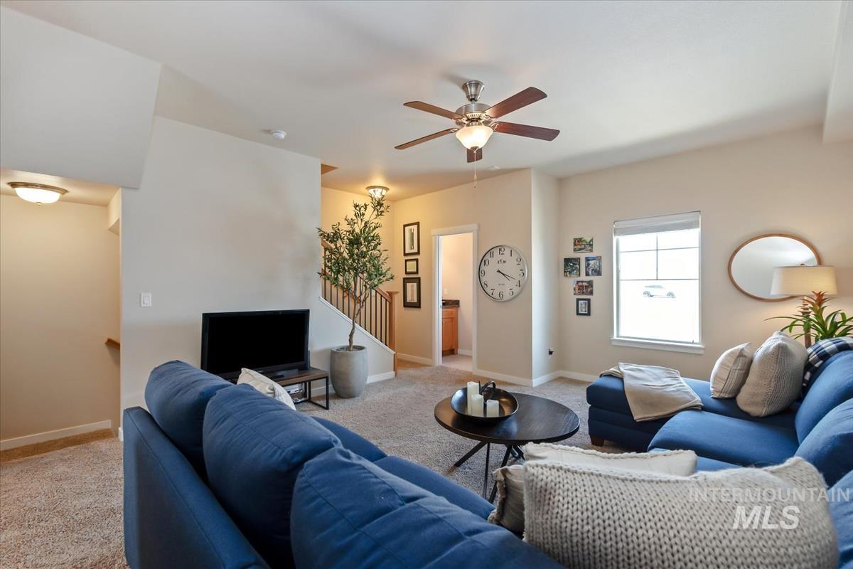 8695 W Pine Valley Ln, Boise, Idaho 83709, 3 Bedrooms, 2.5 Bathrooms, Residential For Sale, Price $345,950,MLS 98991624