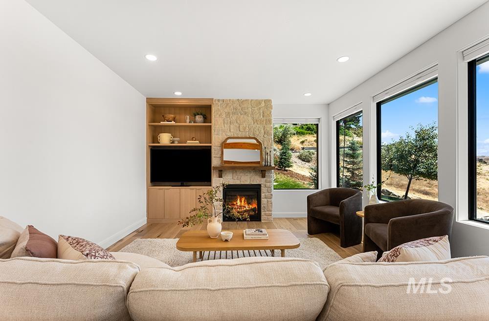 1211 E Shaw Mountain Rd, Boise, Idaho 83712, 3 Bedrooms, 3.5 Bathrooms, Residential For Sale, Price $1,299,000, 98991625