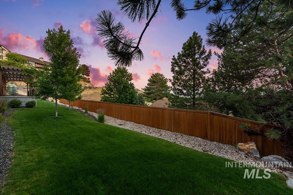 1211 E Shaw Mountain Rd, Boise, Idaho 83712, 3 Bedrooms, 3.5 Bathrooms, Residential For Sale, Price $1,299,000, 98991625
