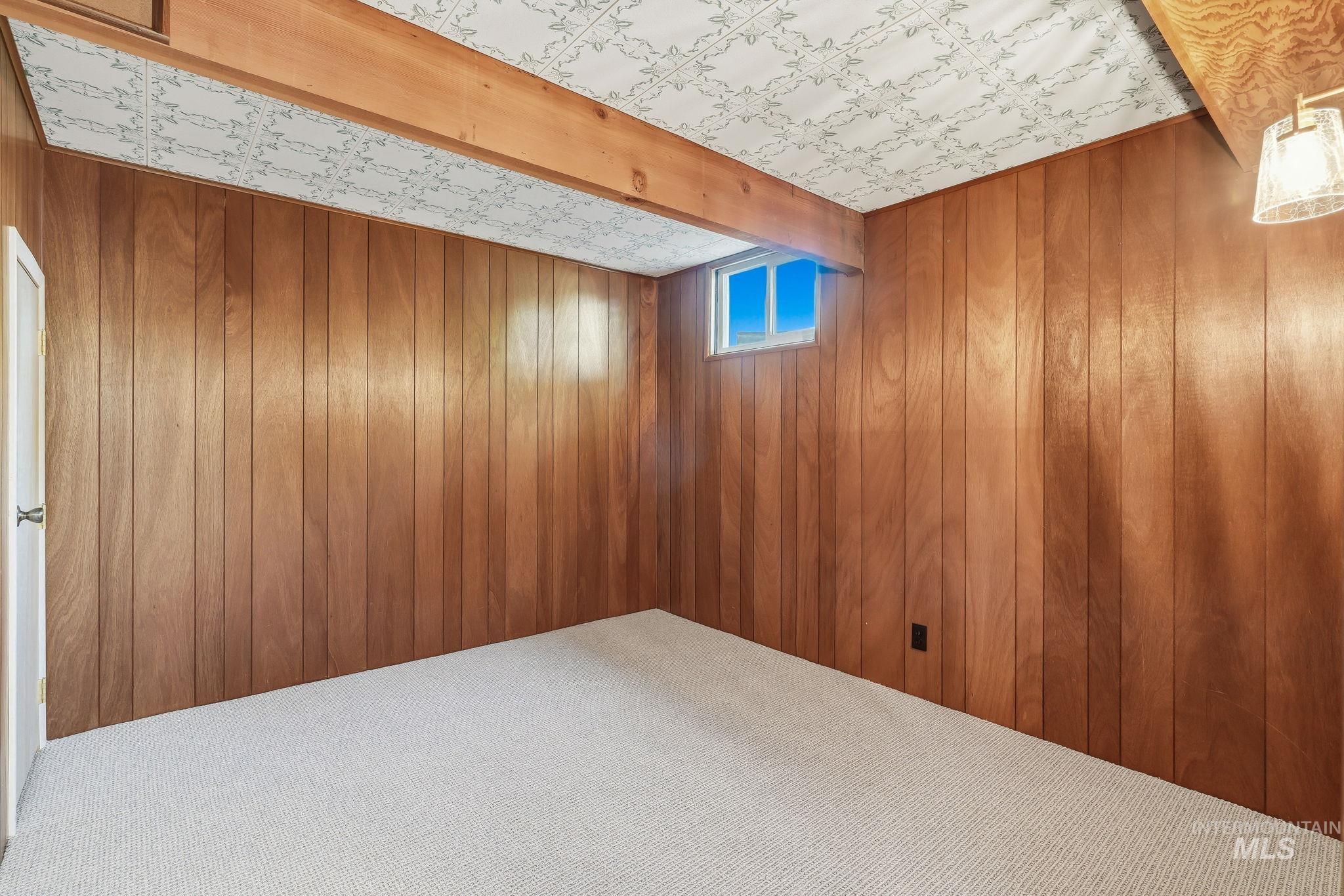 3513 W Normandie Drive, Boise, Idaho 83705, 5 Bedrooms, 2 Bathrooms, Residential For Sale, Price $499,900,MLS 98991627