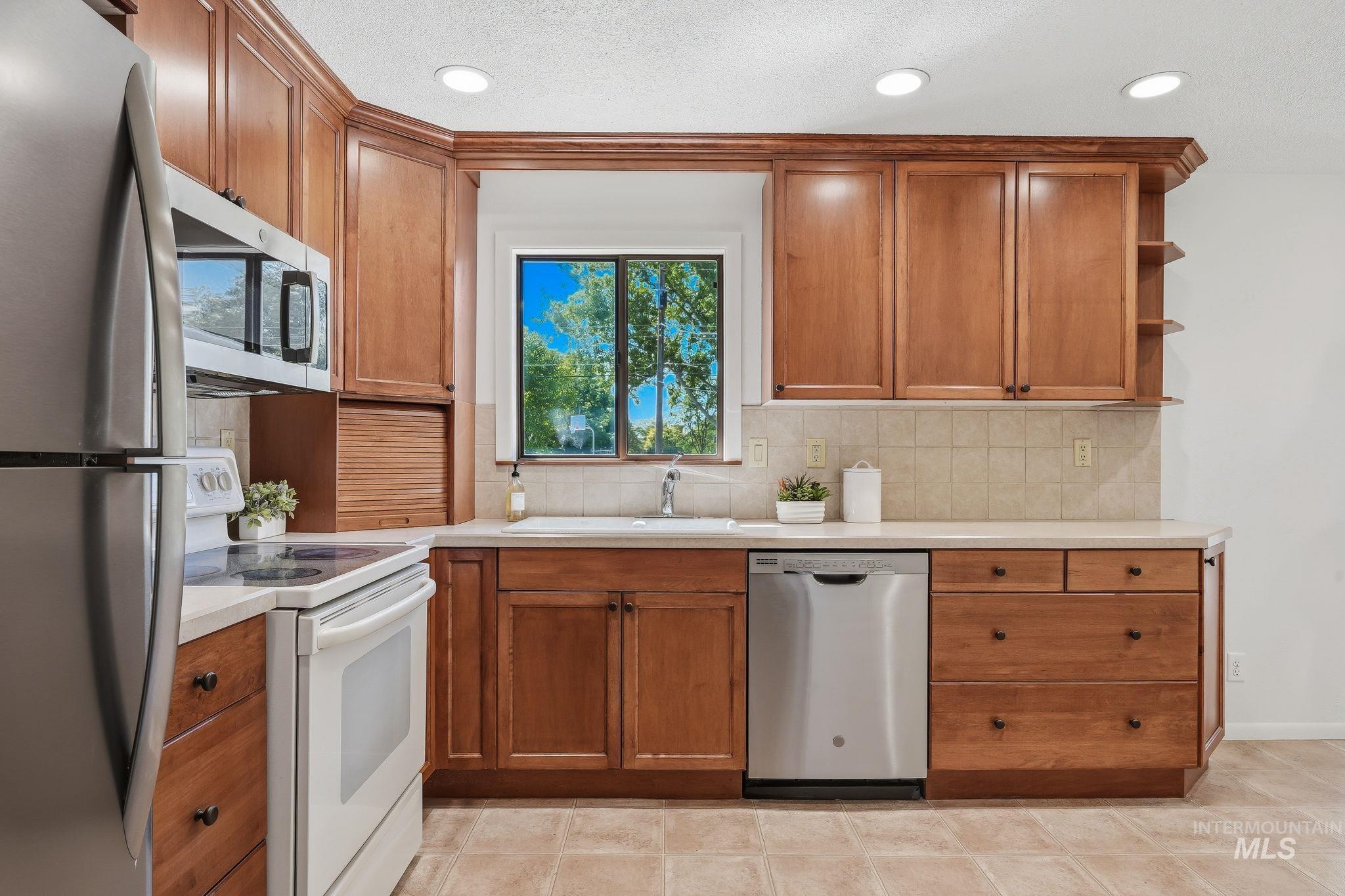 3513 W Normandie Drive, Boise, Idaho 83705, 5 Bedrooms, 2 Bathrooms, Residential For Sale, Price $499,900,MLS 98991627