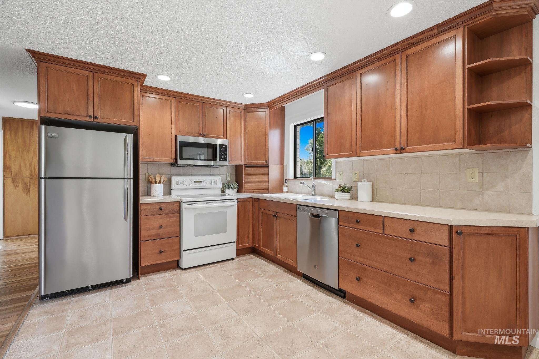 3513 W Normandie Drive, Boise, Idaho 83705, 5 Bedrooms, 2 Bathrooms, Residential For Sale, Price $499,900,MLS 98991627