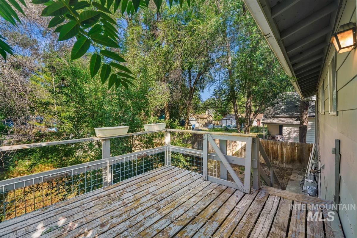 385 S 5th East, Mountain Home, Idaho 83647, 4 Bedrooms, 2 Bathrooms, Residential For Sale, Price $355,000,MLS 98991629