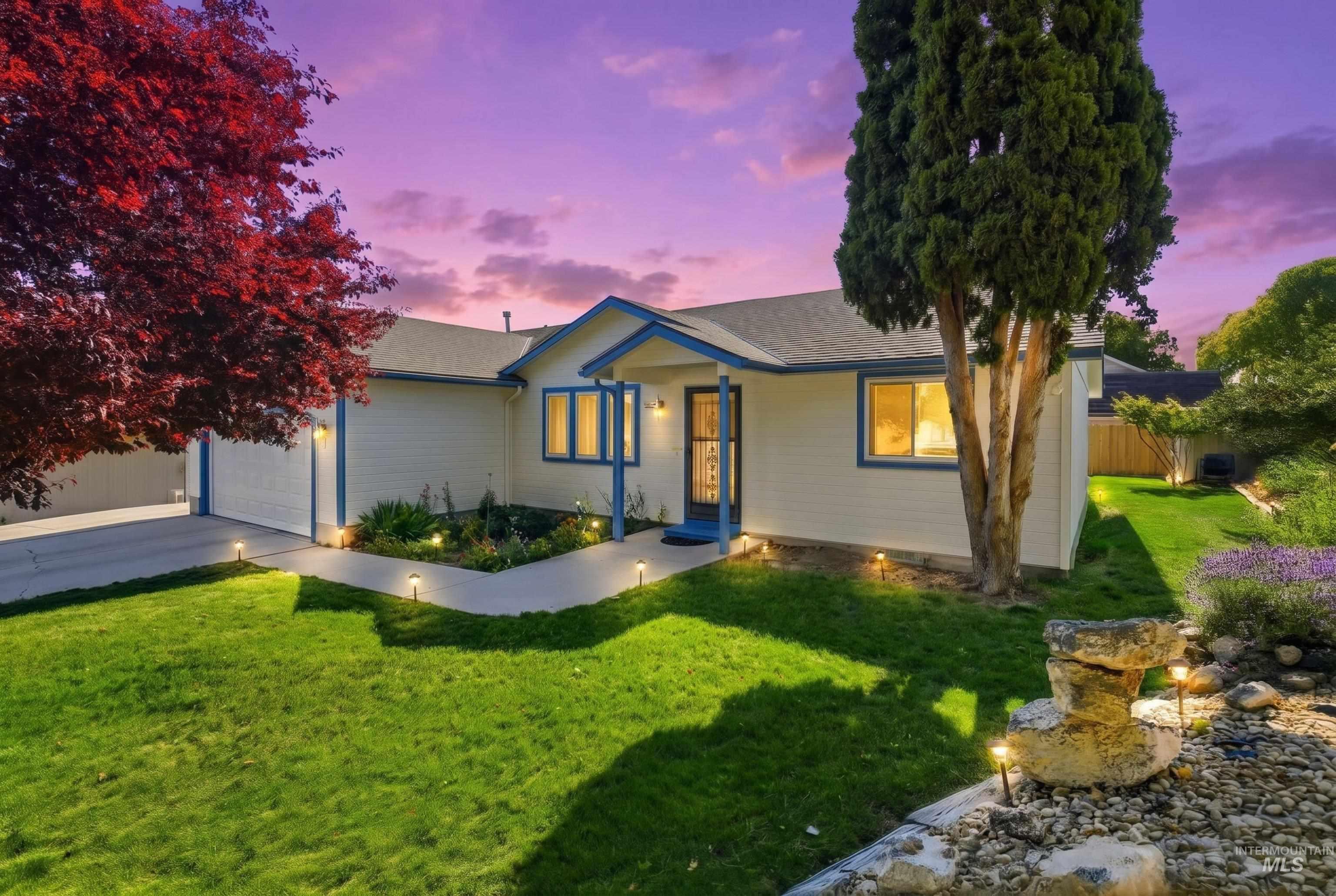 2020 S Juniper Street, Nampa, Idaho 83686, 3 Bedrooms, 2 Bathrooms, Residential For Sale, Price $369,900,MLS 98991630