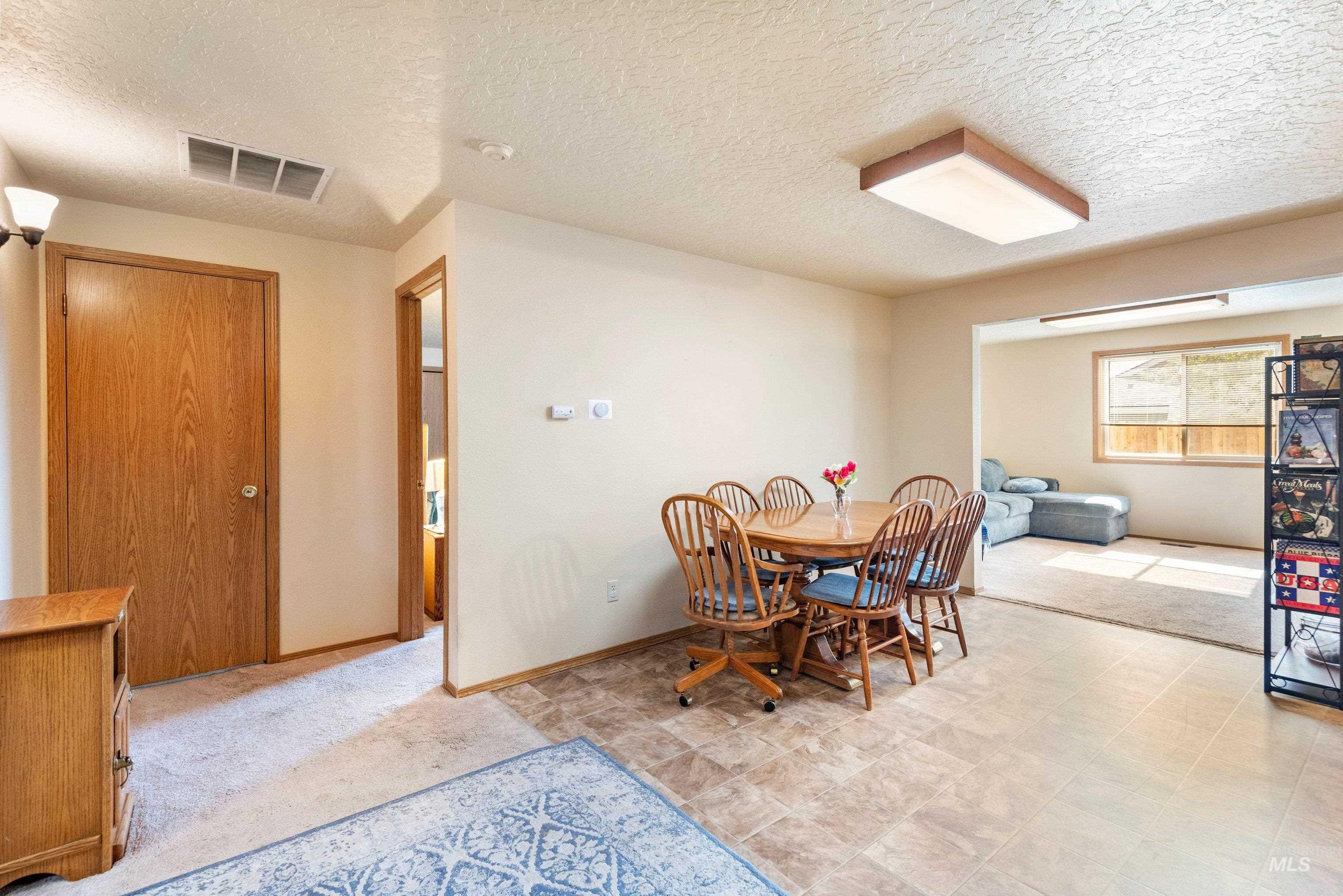 2020 S Juniper Street, Nampa, Idaho 83686, 3 Bedrooms, 2 Bathrooms, Residential For Sale, Price $369,900,MLS 98991630