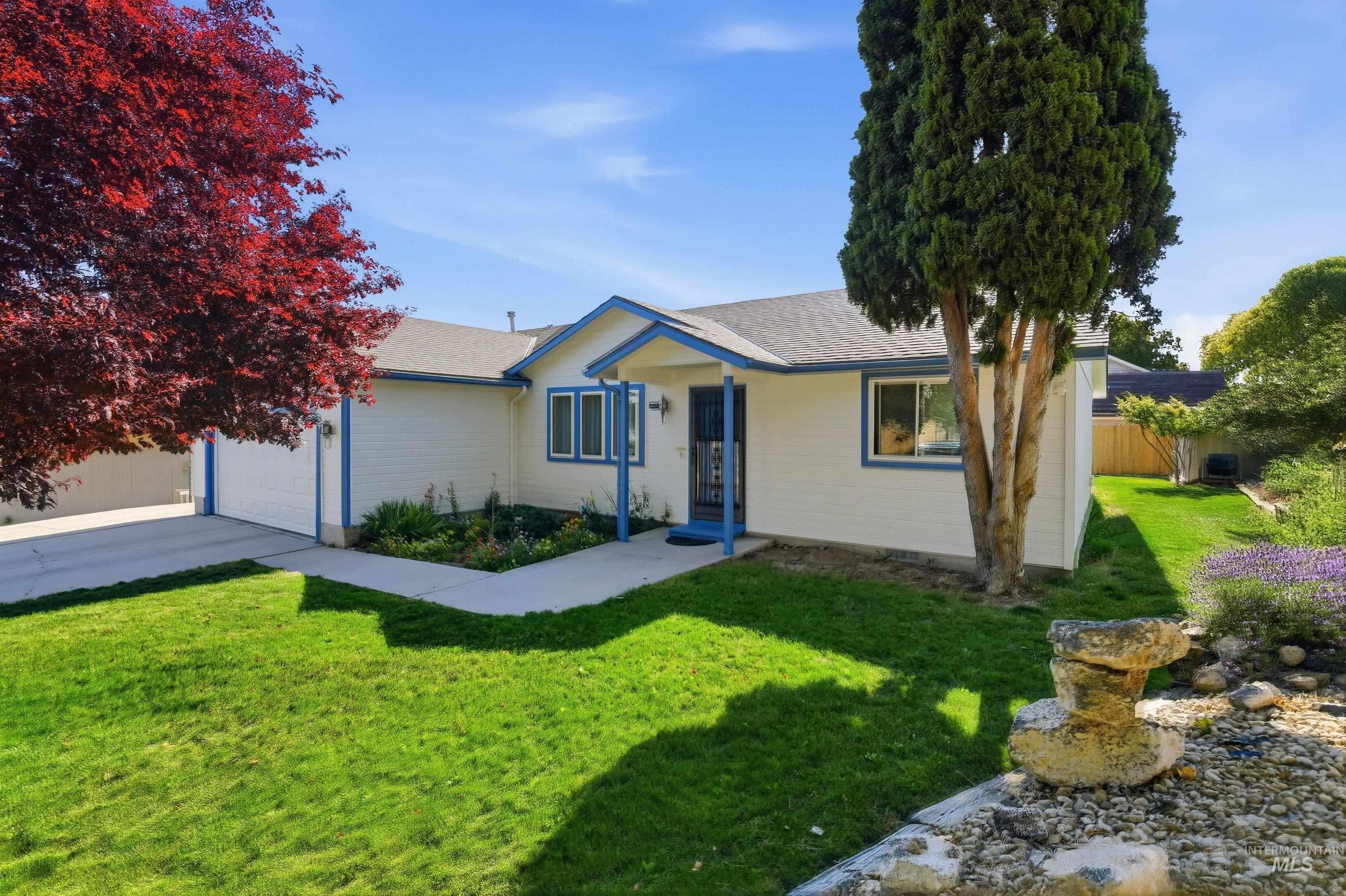 2020 S Juniper Street, Nampa, Idaho 83686, 3 Bedrooms, 2 Bathrooms, Residential For Sale, Price $369,900,MLS 98991630