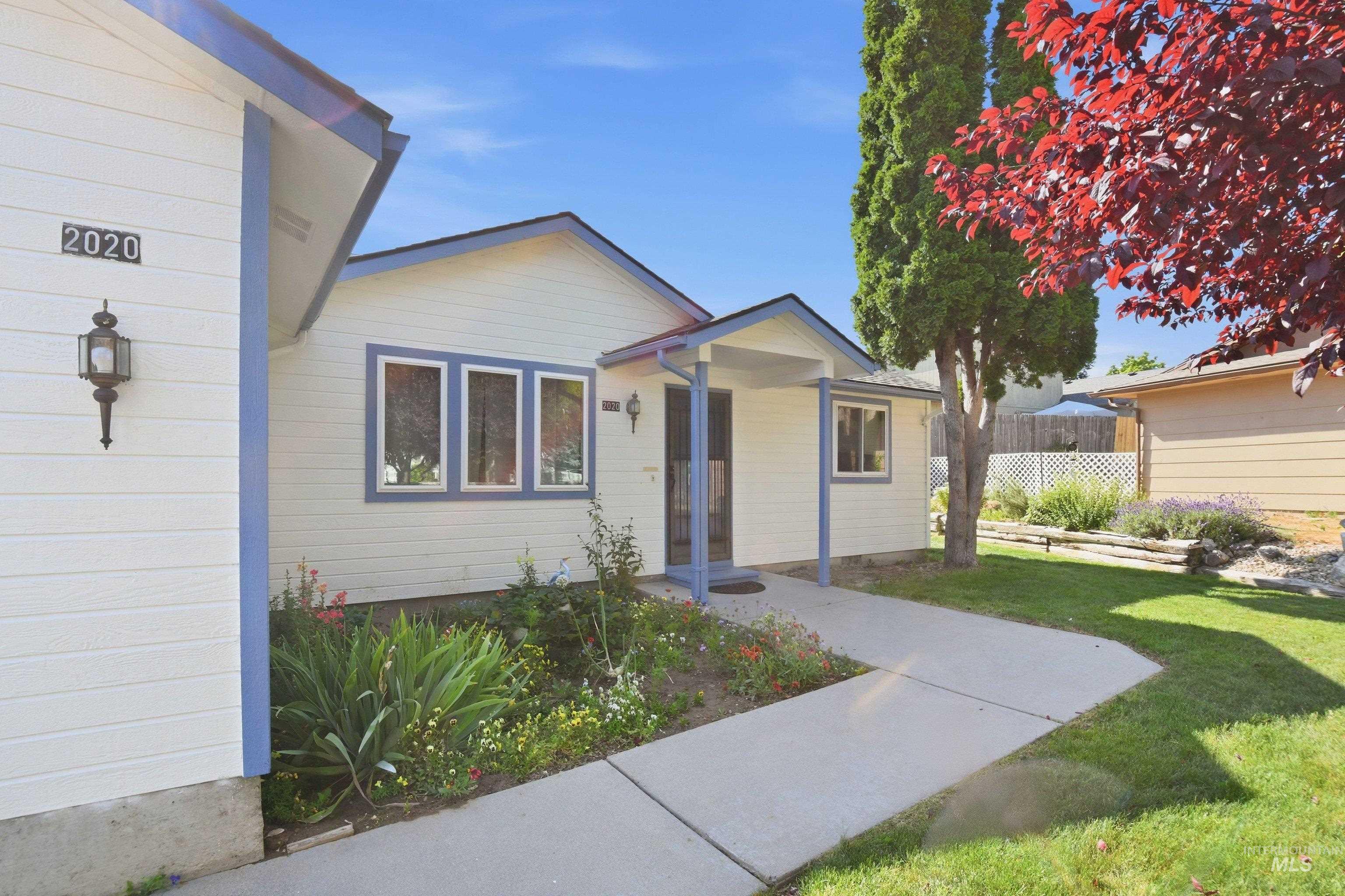2020 S Juniper Street, Nampa, Idaho 83686, 3 Bedrooms, 2 Bathrooms, Residential For Sale, Price $369,900,MLS 98991630