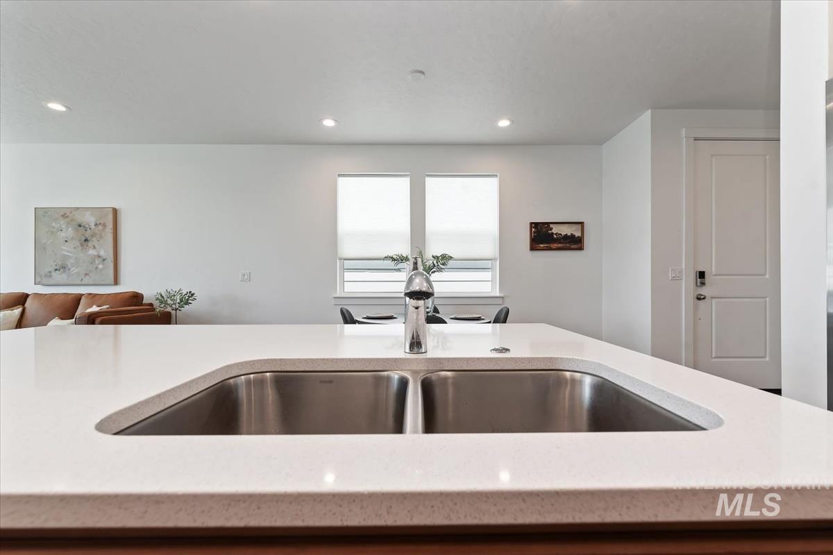 14661 Wing Spread Dr, Caldwell, Idaho 83607, 3 Bedrooms, 2 Bathrooms, Residential For Sale, Price $369,000,MLS 98991632