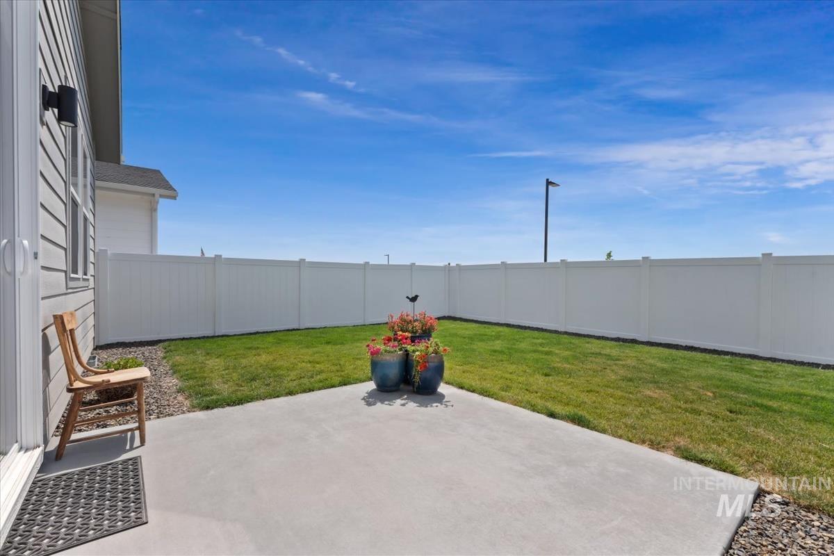 14661 Wing Spread Dr, Caldwell, Idaho 83607, 3 Bedrooms, 2 Bathrooms, Residential For Sale, Price $369,000,MLS 98991632