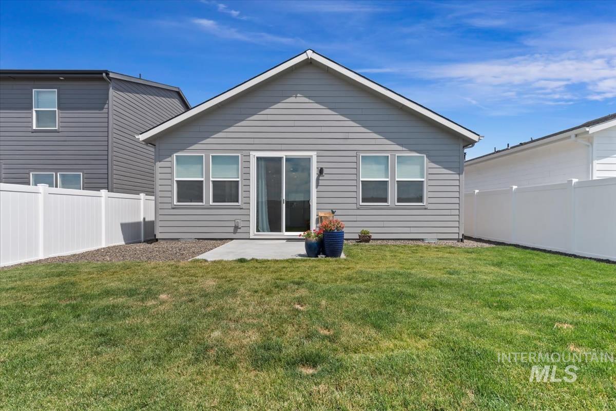 14661 Wing Spread Dr, Caldwell, Idaho 83607, 3 Bedrooms, 2 Bathrooms, Residential For Sale, Price $369,000,MLS 98991632