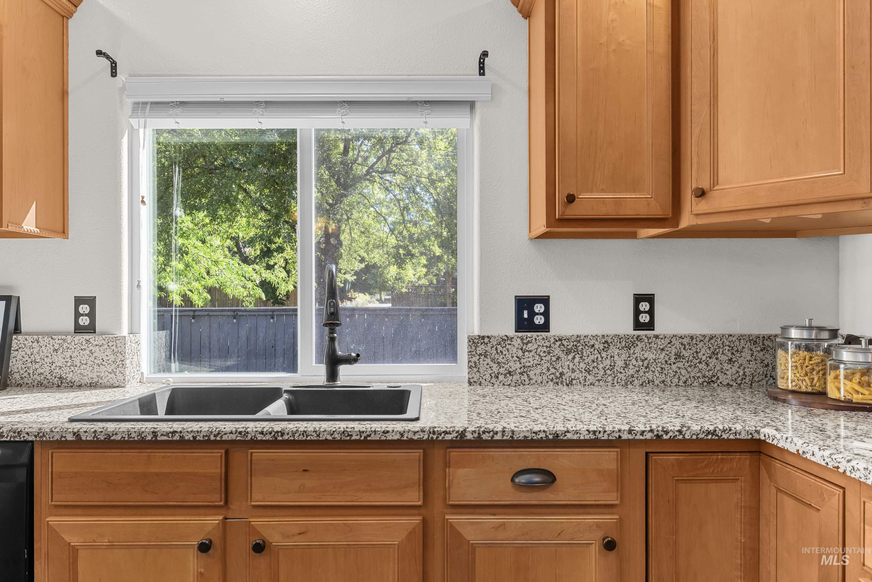 5036 E Fescue Dr, Boise, Idaho 83716, 4 Bedrooms, 2.5 Bathrooms, Residential For Sale, Price $649,900,MLS 98991633
