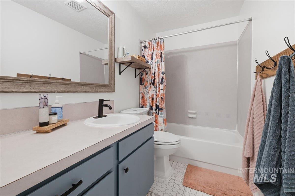 14110 Towers Dr, Caldwell, Idaho 83607, 3 Bedrooms, 2 Bathrooms, Residential For Sale, Price $539,900,MLS 98991634