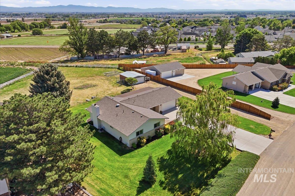 14110 Towers Dr, Caldwell, Idaho 83607, 3 Bedrooms, 2 Bathrooms, Residential For Sale, Price $539,900,MLS 98991634