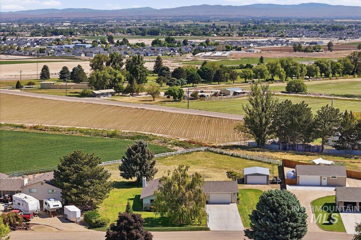 14110 Towers Dr, Caldwell, Idaho 83607, 3 Bedrooms, 2 Bathrooms, Residential For Sale, Price $539,900,MLS 98991634