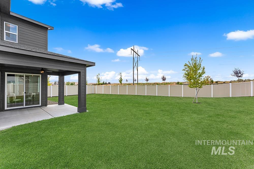 8113 S Granite Ridge Way, Boise, Idaho 83716, 4 Bedrooms, 2.5 Bathrooms, Residential For Sale, Price $725,000,MLS 98991635
