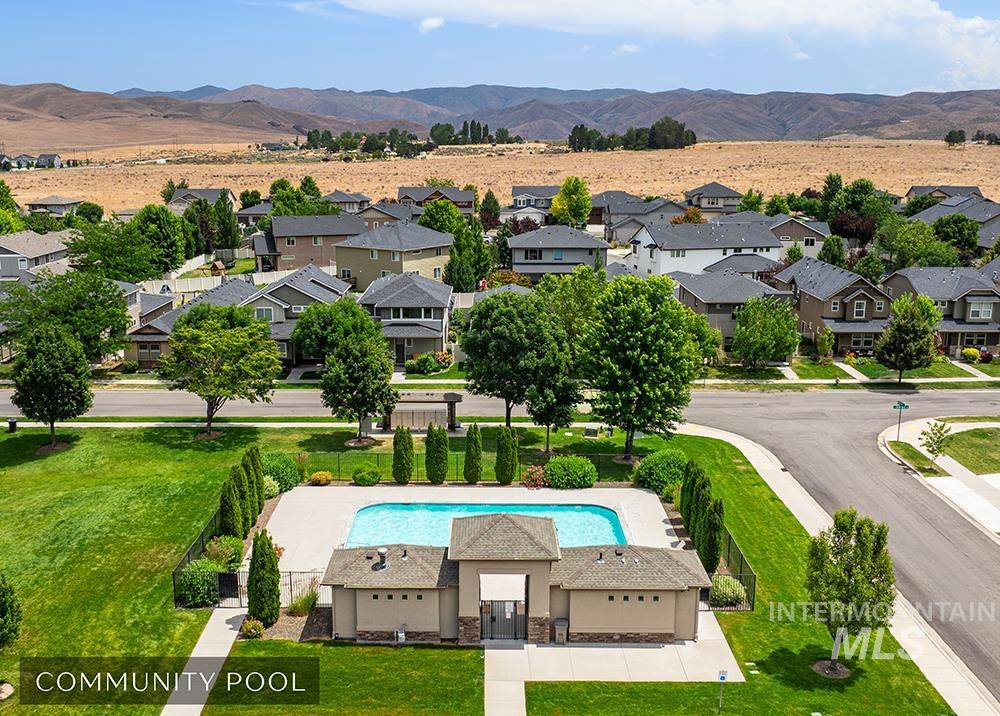 8113 S Granite Ridge Way, Boise, Idaho 83716, 4 Bedrooms, 2.5 Bathrooms, Residential For Sale, Price $725,000,MLS 98991635