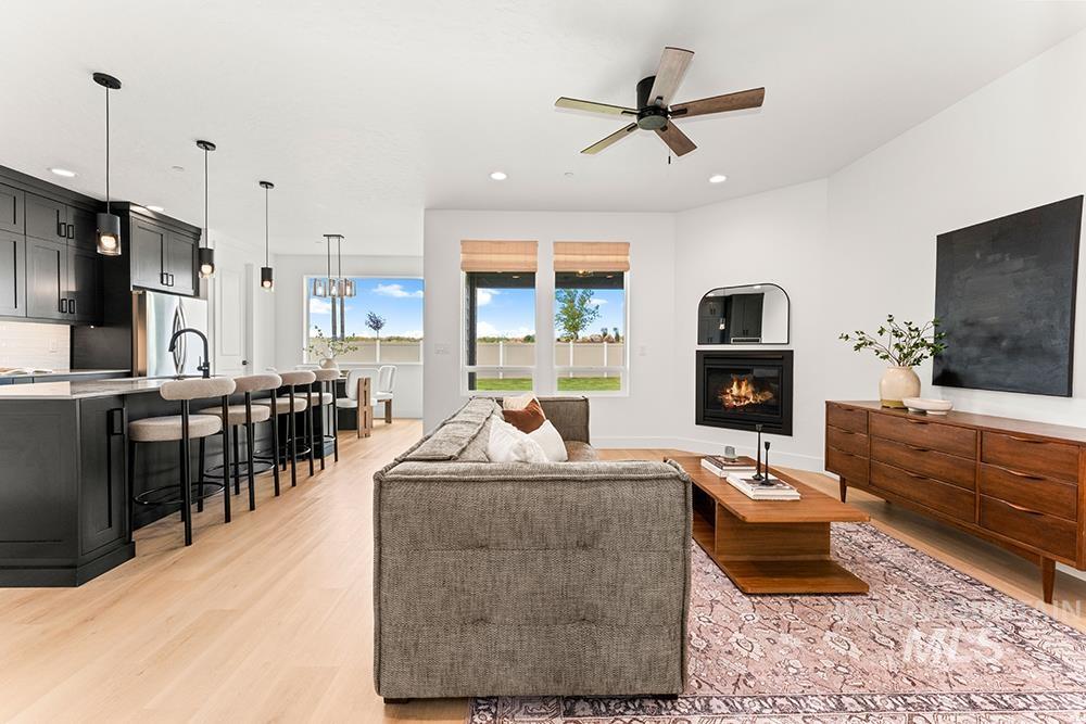 8113 S Granite Ridge Way, Boise, Idaho 83716, 4 Bedrooms, 2.5 Bathrooms, Residential For Sale, Price $725,000,MLS 98991635