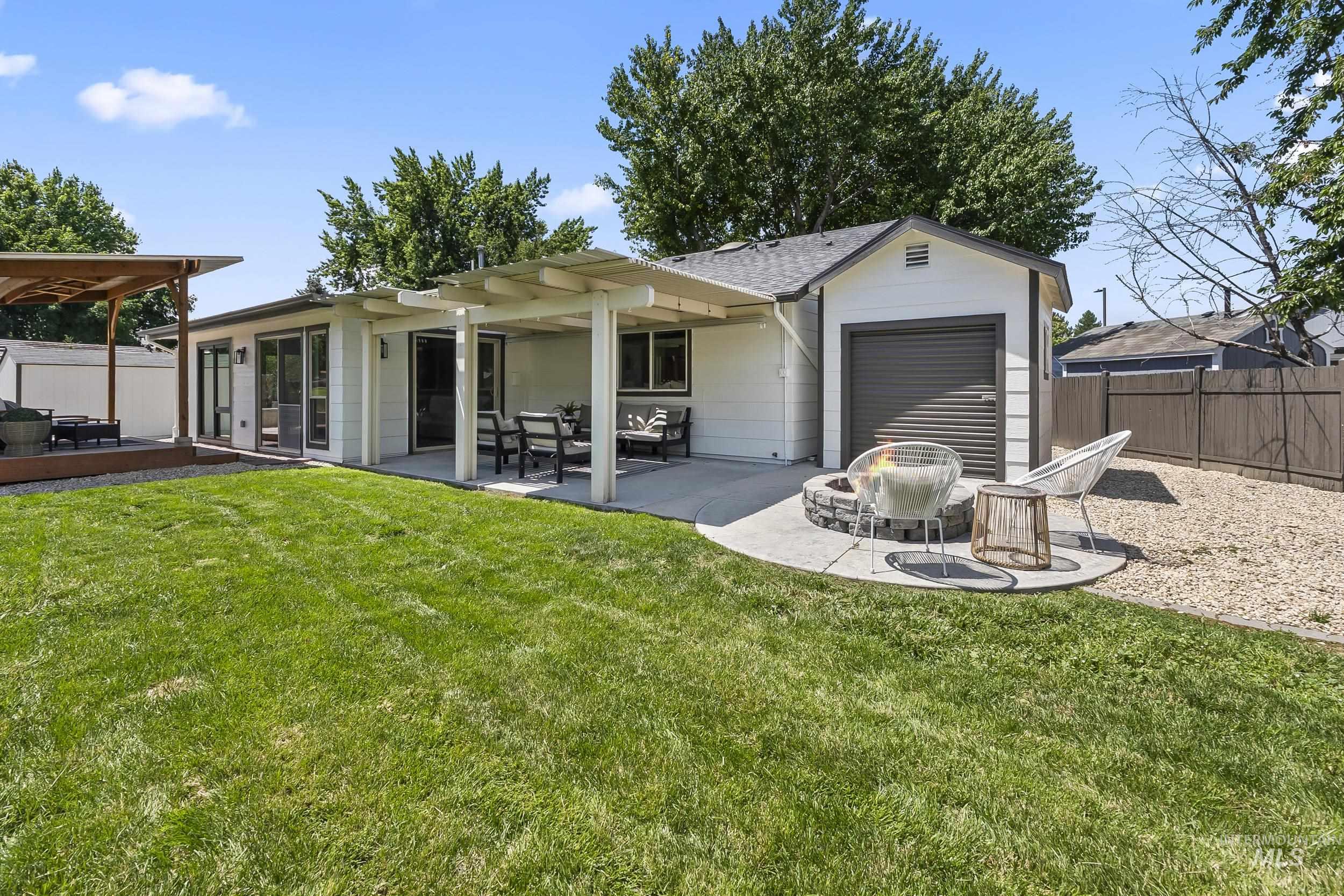 6482 N Portsmouth Ave, Boise, Idaho 83714-6114, 3 Bedrooms, 2 Bathrooms, Residential For Sale, Price $495,000,MLS 98991636