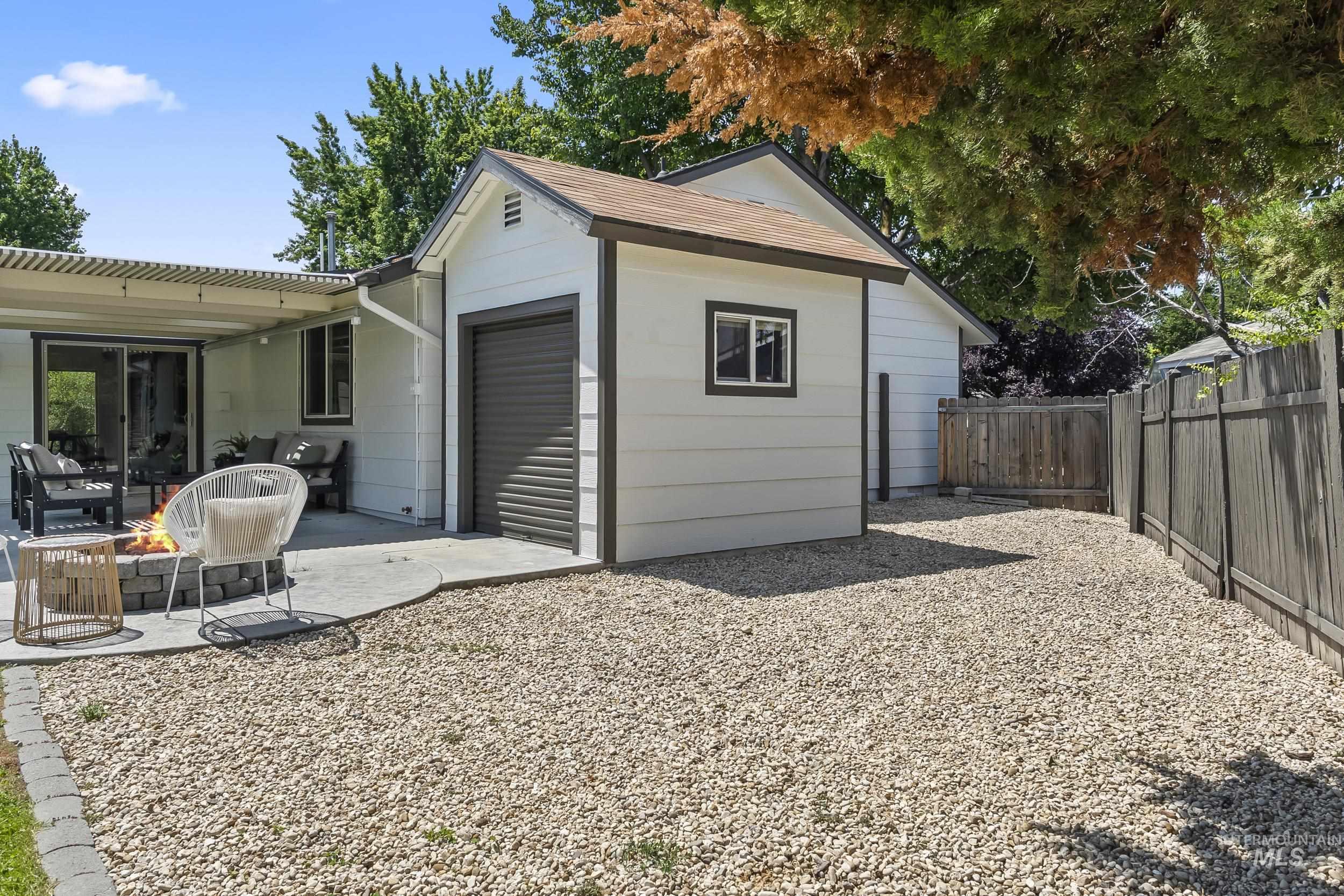 6482 N Portsmouth Ave, Boise, Idaho 83714-6114, 3 Bedrooms, 2 Bathrooms, Residential For Sale, Price $495,000,MLS 98991636