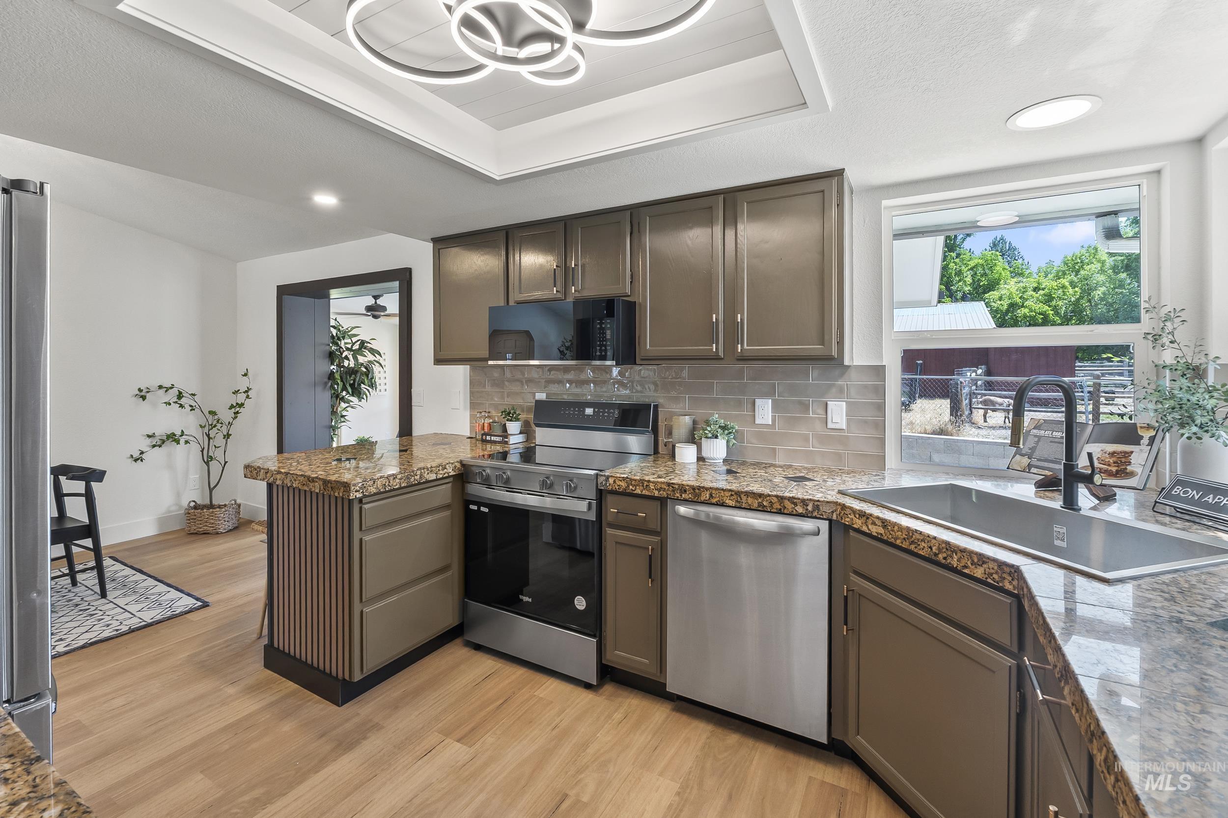 6482 N Portsmouth Ave, Boise, Idaho 83714-6114, 3 Bedrooms, 2 Bathrooms, Residential For Sale, Price $495,000,MLS 98991636