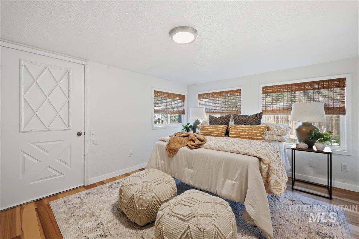2117 N Raymond St, Boise, Idaho 83704, 3 Bedrooms, 2 Bathrooms, Residential For Sale, Price $425,000,MLS 98991638
