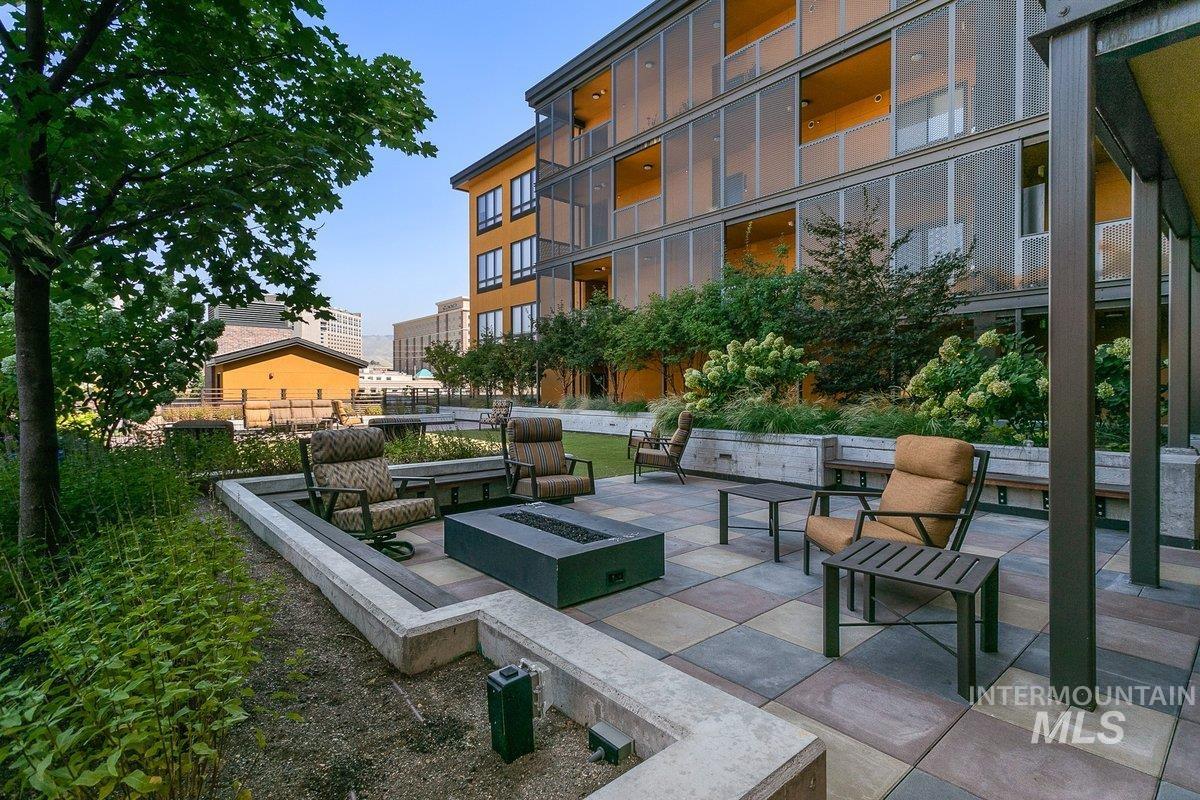 880 W River Street, Boise, Idaho 83702-0000, 1 Bedroom, 1 Bathroom, Residential For Sale, Price $549,900,MLS 98991643