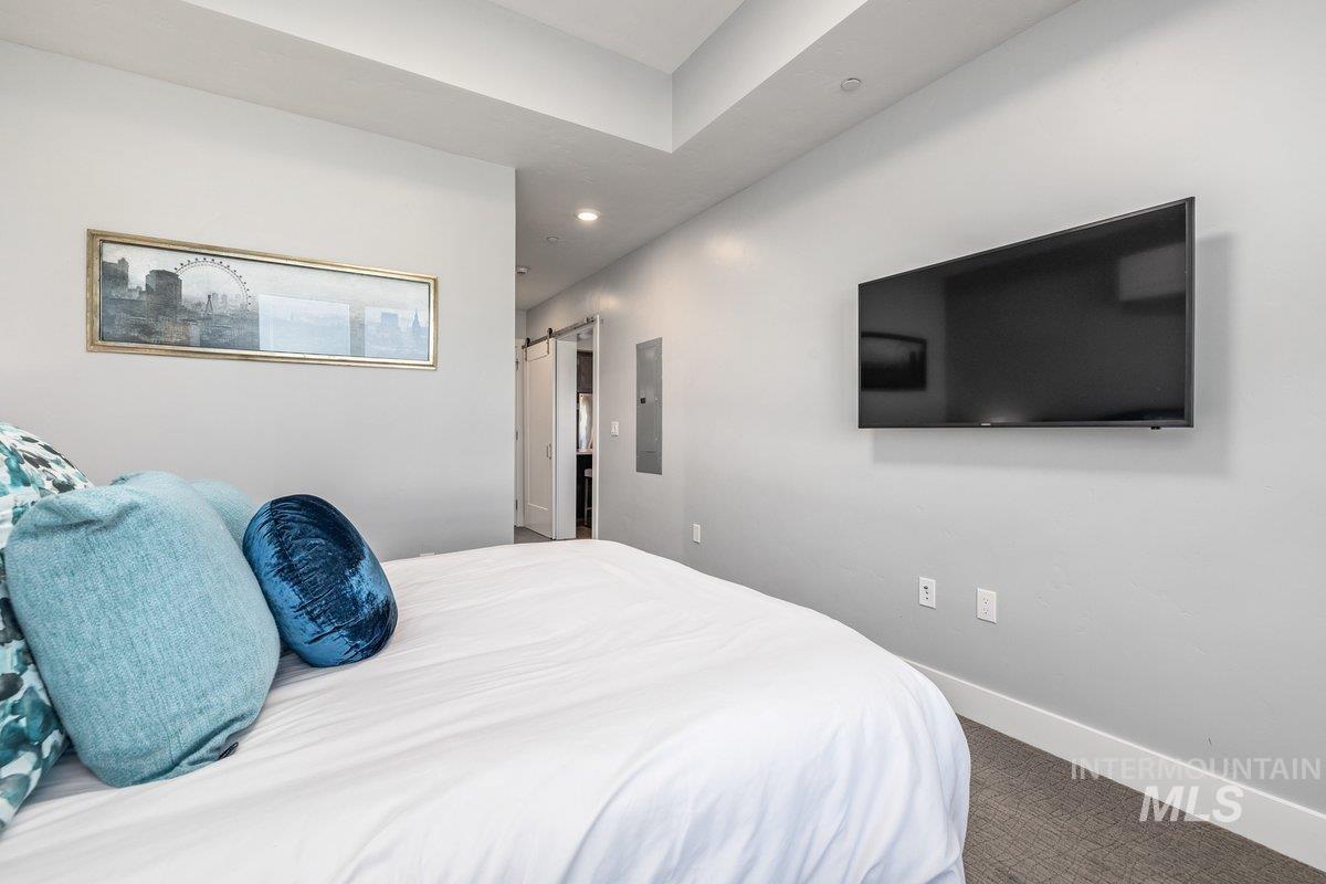 880 W River Street, Boise, Idaho 83702-0000, 1 Bedroom, 1 Bathroom, Residential For Sale, Price $549,900,MLS 98991643