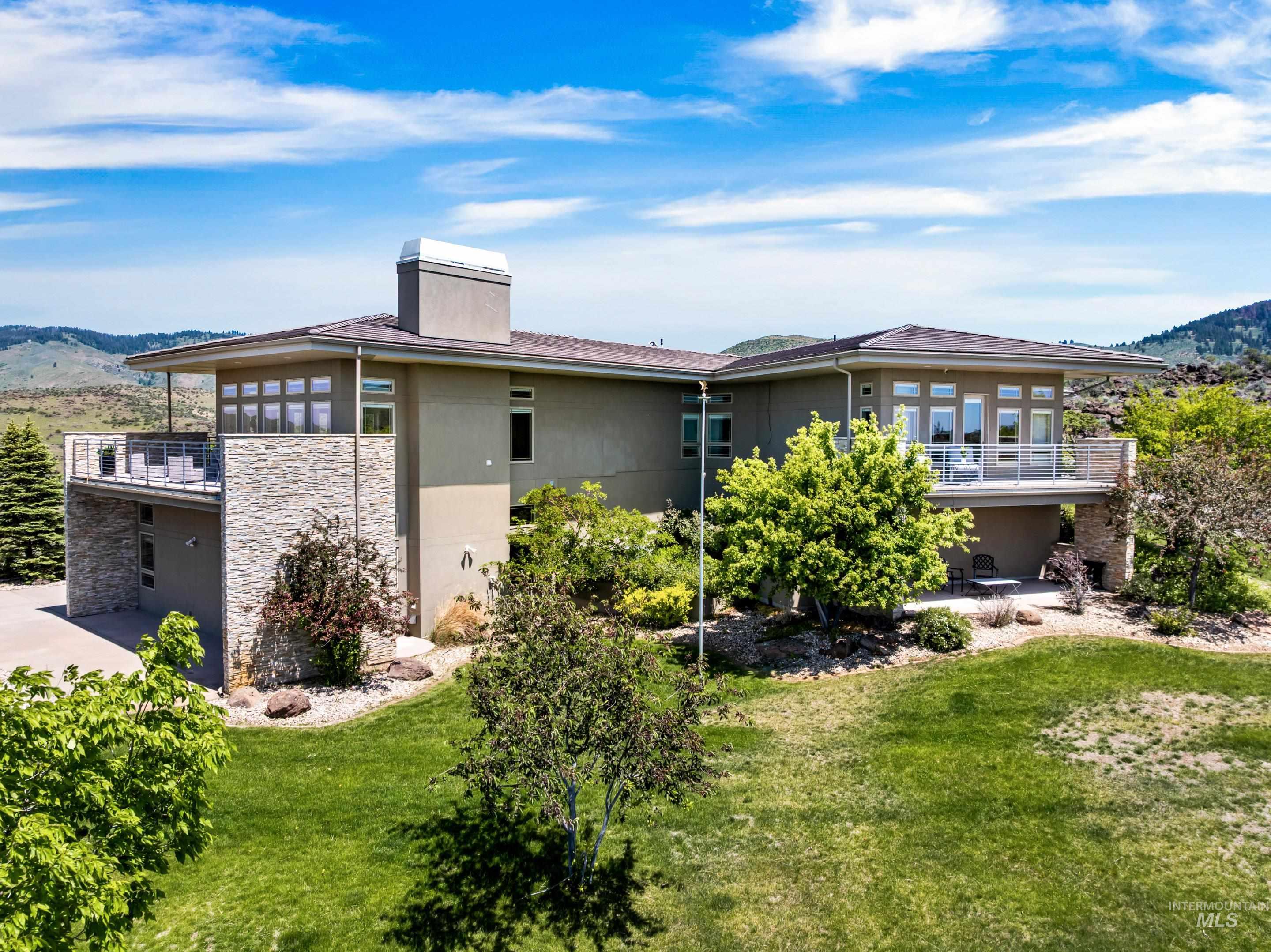 6329 E Wildhorse Ln, Boise, Idaho 83712, 4 Bedrooms, 4.5 Bathrooms, Residential For Sale, Price $2,699,900,MLS 98991644